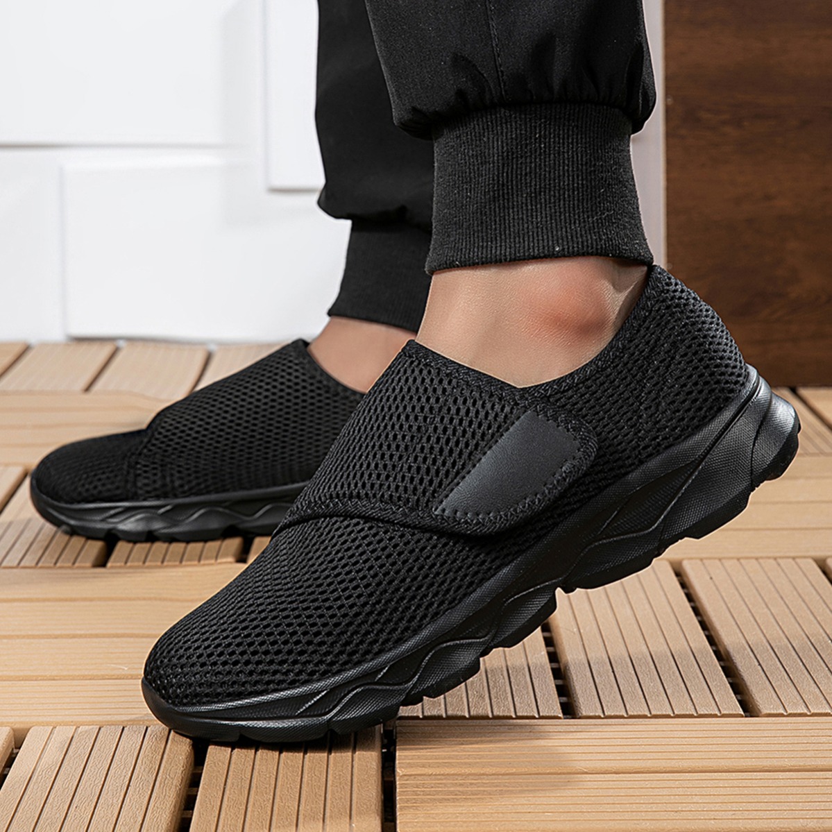 Sepatu Jalan Pria Baru Berbaha - Sneaker Box ulasan dan harga